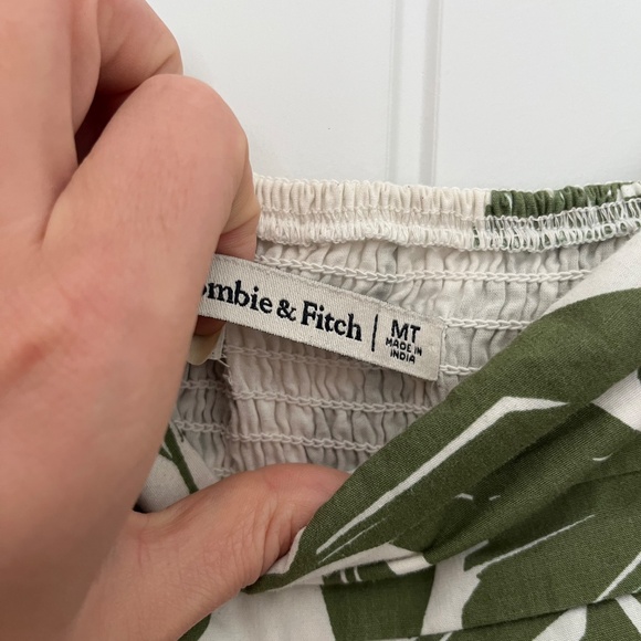 Abercrombie Emerson Green Leaf Print Maxi Dress – Size M Tall - Picture 3 of 4